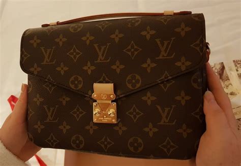 como saber si una cartera louis vuitton es original|authentic Louis Vuitton purses.